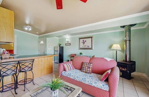 Copalis Beach Condo | Coastal oceanfront condo with shared hot tub & beach trail access, dog friendly