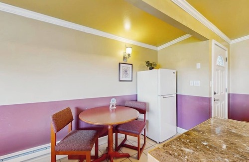 Copalis Beach Condo | Coastal oceanfront condo with shared hot tub & beach trail access, dog friendly