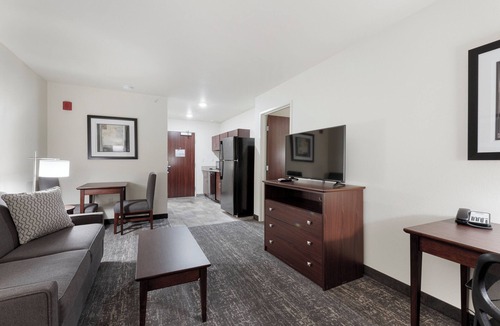 Urbana Hotel | Cobblestone Hotel & Suites - Urbana