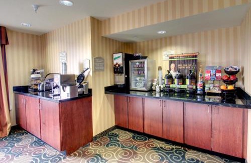 Wayne Hotel | Cobblestone Hotel - Wayne