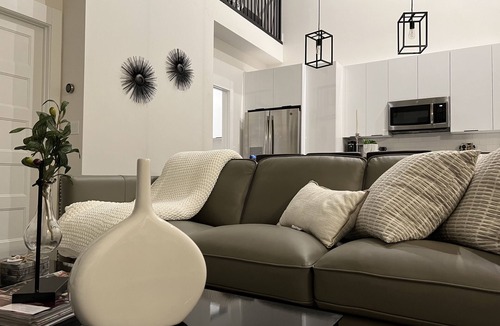 Coeur d'Alene House | Coeur d'Alene Townhome Modern New Downtown Shops Beach
