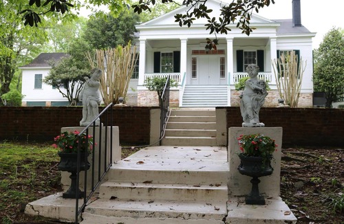 Port Gibson Hotel | Collina Plantation Inn