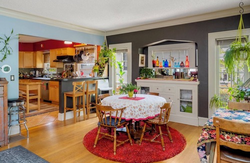 Roseway House | Colorful Roseway Bungalow - a classic Portland charmer in a sweet neighborhood