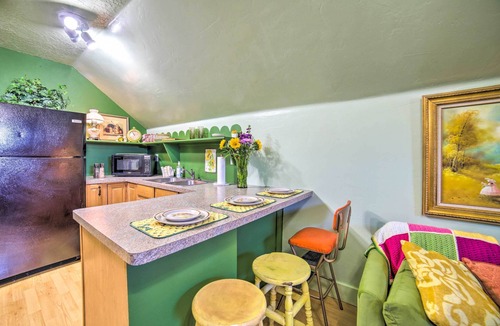 Sugar City Apartment | Colorful Sugar City Apartment ~ 4 Mi to BYU!