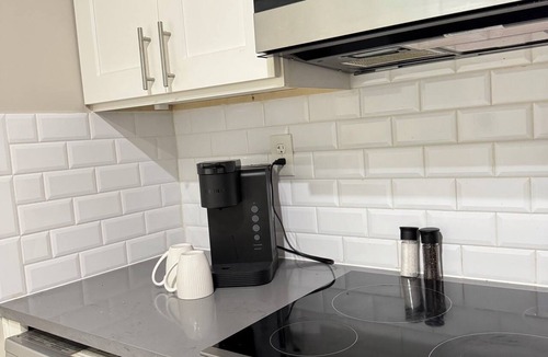 Central Business District Apartment | Come stay at our Horizon Hideaway. A modern downtown studio.