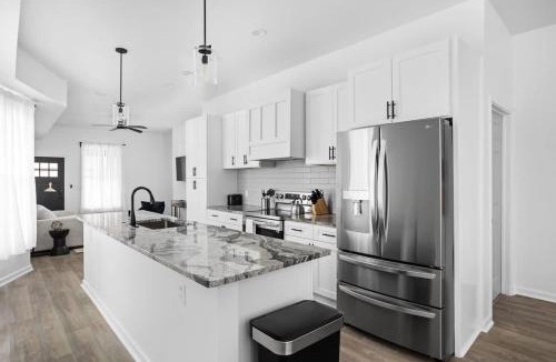Holy Cross House | Comfort & Convenience in Circle City Family Home