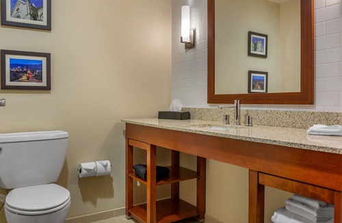 Hillcrest Hotel | Comfort Inn & Suites Boise Airport