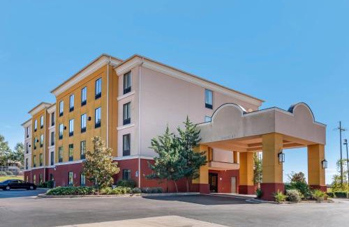 Clinton Hotel | Comfort Inn & Suites Clinton - Jackson West