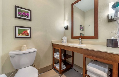 Lakewood Hotel | Comfort Inn & Suites Lakewood by JBLM
