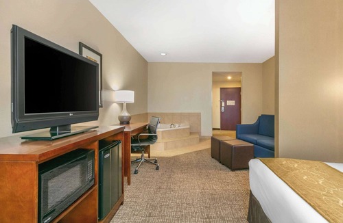 Forrest City Hotel | Comfort Suites Forrest City
