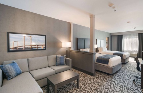 Tri-Cities Hotel | Comfort Suites Kennewick at Southridge