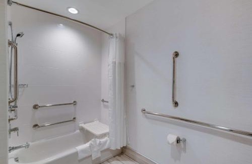 Kennewick Hotel | Comfort Suites Kennewick at Southridge