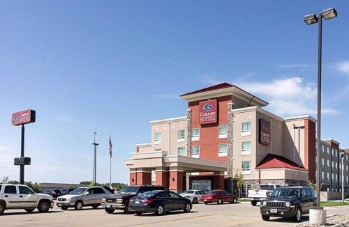 Minot Hotel | Comfort Suites Minot South
