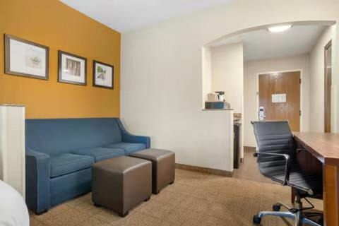 Monroe Hotel | Comfort Suites Monroe