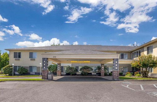 Vancouver Hotel | Comfort Suites Near Vancouver Mall