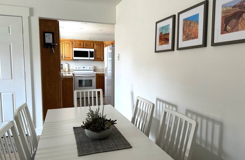 St. George Condo | Comfortable 2 BD/2 BA Condo in Sports Village - Updated!