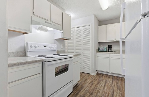 Tougaloo Apartment | Comfortable 2BR/2BA with Modern Touches