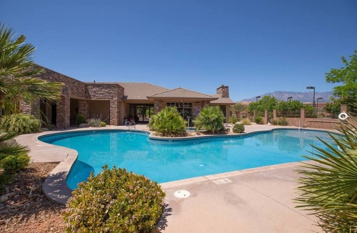 St. George Condo | Comfortable condo with indoor/outdoor pool