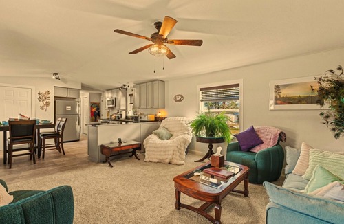 Florence House | Comfortable, Convenient Ranch Retreat