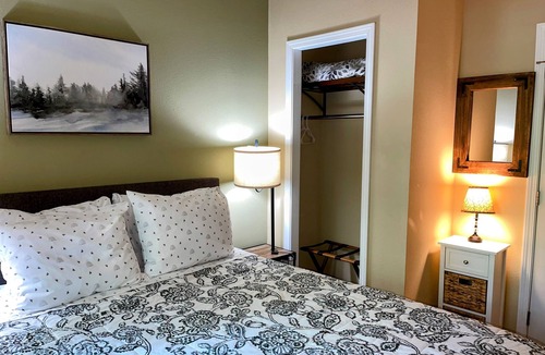 Hoodsport Cabin | Comfy cabin at lake Cushman Near Olympic National Park & Forest