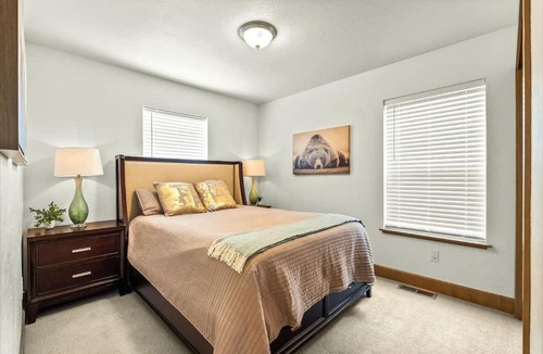 Dover Bay House | Comfy & close to Lake Pend Oreille & Schweitzer