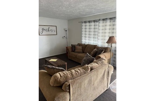 Idaho Falls Apartment | Comfy, Home-Away-From Home, 2 bedroom apartment.
