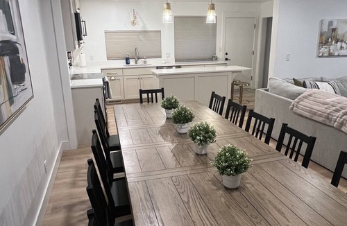 Orem House | Comfy home stay with large eating area, spacious backyard!