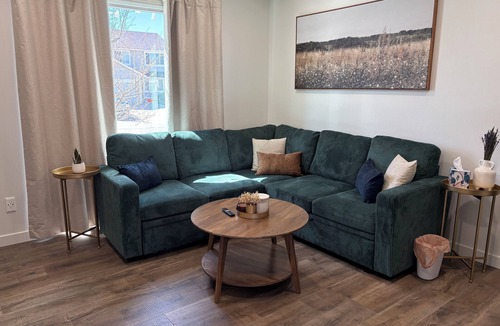 Rock Springs House | Coming for work?! Stay here!