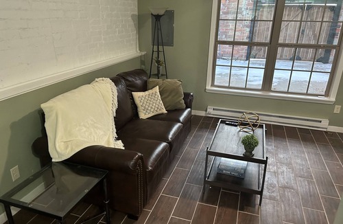 Boone Apartment | Completely renovated! Within a few blocks of downtown bars and restaurants