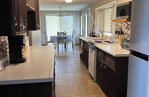 Pigeon Cottage | Contactless Check In - Sand Point Private Lake/Beachfront Cottage