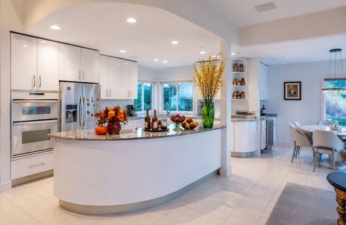 Cougar Mountain House | Contemporary Bellevue Home with Panoramic Lake & Mountain Views