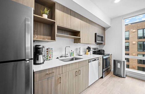 Riverside Apartment | Convenient 2BD2BA in MuseumofArts-Downtown Gym
