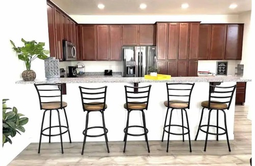 Nampa House | Convenient 3-Bedroom Townhome with Full Garage