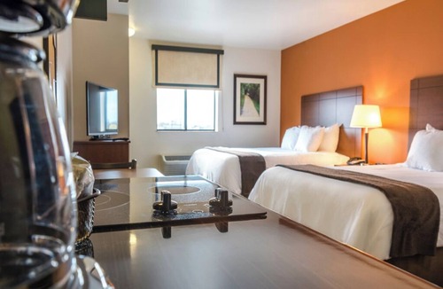 Bismarck Hotel | Convenient Studio Near North Dakota State Capitol – Easy Access to Attractions