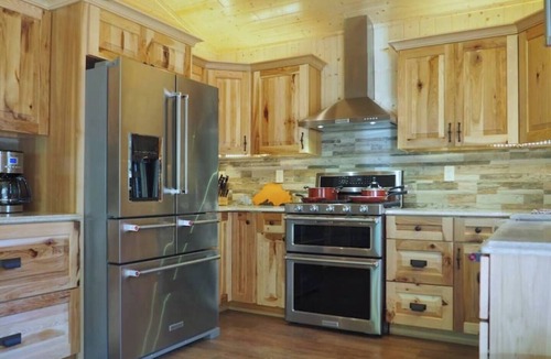 Cornucopia Cabin | Corny's Hidden Gem: Luxe Cabin on the South Shore