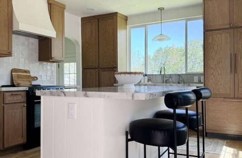 Garden City House | Cottage 65 | Pet Friendly, Hot tub, Arcades, Walk to Bear Lake!