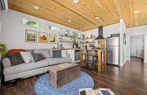 Boise House | Cottage near foothills