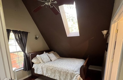 Markham Cottage | Country Cottage in the City