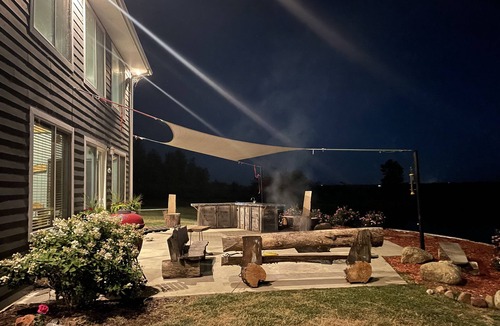 Fremont County House | Country Getaway + Lodge quarters. Your place to come and relax.