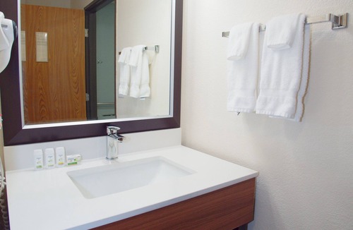 Coeur d'Alene Hotel | Country Inn & Suites, Coeur D'Alene