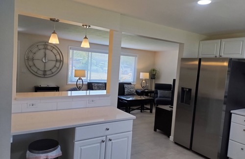 West Valley House | Country Quiet, City Close