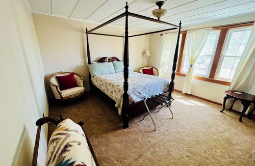 Medford House | Country Retreat and Event Venue minutes from Historic Jacksonville