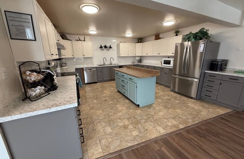 Whitehall House | Country retreat with room for everyone! Sleeps up to 20 - great outdoor spaces