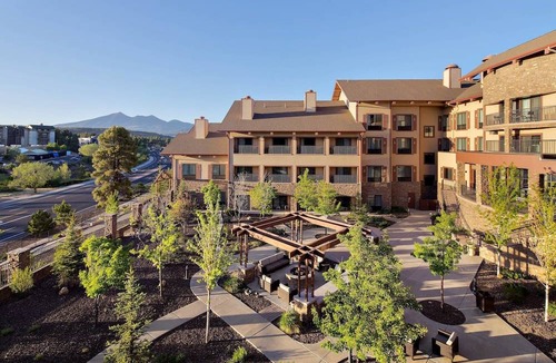 Woodlands Village Hotel | Courtyard by Marriott Flagstaff