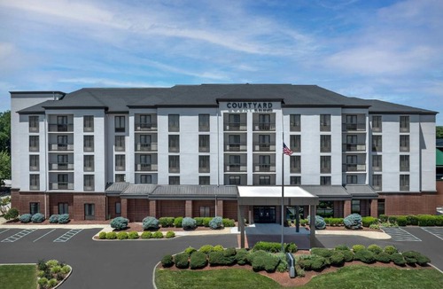 Bloomington Hotel | Courtyard by Marriott Bloomington