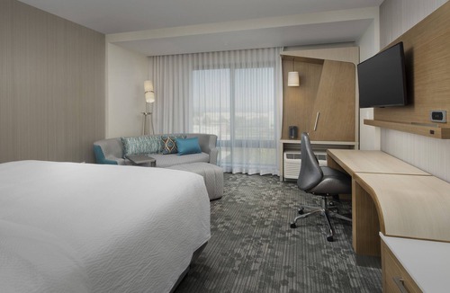 Wilkes East Hotel | Courtyard by Marriott Portland East