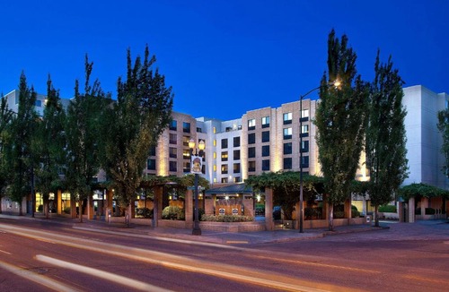 Lloyd District Hotel | Courtyard Portland Downtown/Convention Center