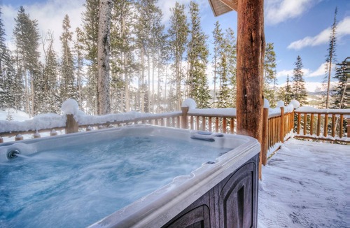 Big Sky House | Cowboy-Chic, Ski-In/Ski-Out Home with Mountain Views!