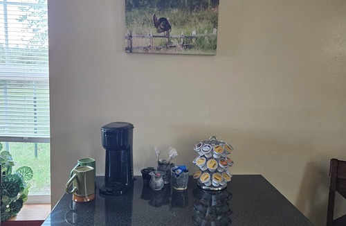 Colville Apartment | Cozy 1-bedroom apartment in fantastic Colville with AC