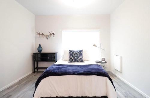 South Tacoma Apartment | Cozy 1-bedroom apartment Top Floor Tacoma